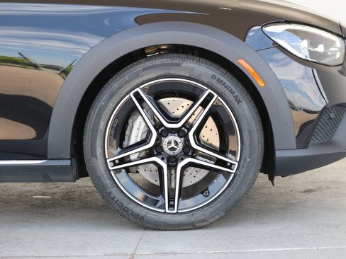 Used 2022 Mercedes-Benz E 450 4MATIC All-Terrain Wagon image 45
