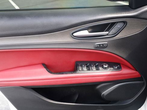 Used 2021 Alfa Romeo Stelvio Ti w/ Nero Edizione image 34