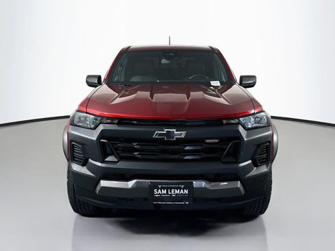 Used 2023 Chevrolet Colorado Trail Boss w/ Advanced Trailering Package AWD/4WD image 2