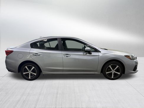 Used 2023 Subaru Impreza Premium image 7