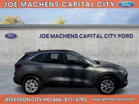 Certified 2023 Ford Escape Active w/ Tech Pack #2 image 5