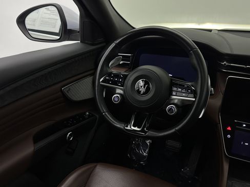 Used 2023 Maserati Grecale GT AWD/4WD image 31