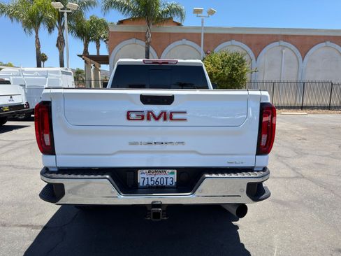 Used 2023 GMC Sierra 2500 SLT w/ SLT Preferred Package AWD/4WD image 7