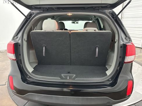 Used 2015 Kia Sorento LX image 23