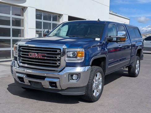 Used 2017 GMC Sierra 2500 SLT w/ Suspension Package, Off-Road image 10