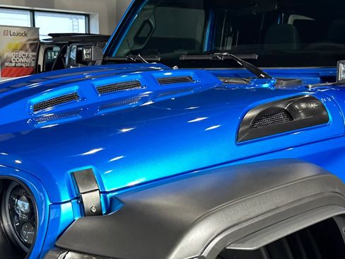 Used 2024 Jeep Wrangler Unlimited Sport image 6