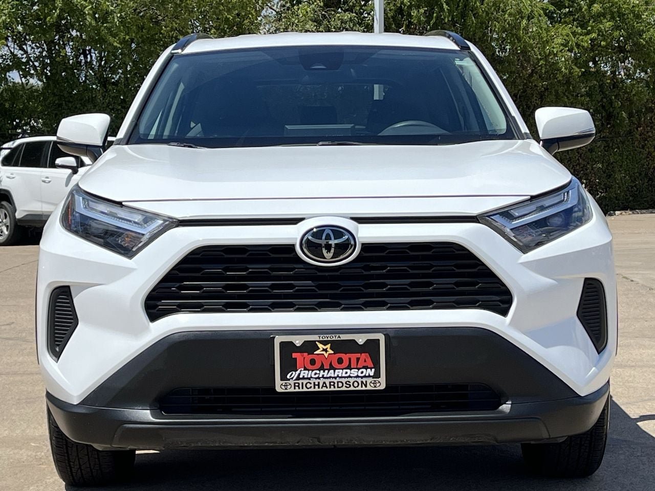 Used 2025 Toyota RAV4 XLE FWD image 7