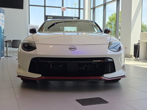New 2026 Nissan Z NISMO w/ Floor Mat Package RWD image 12