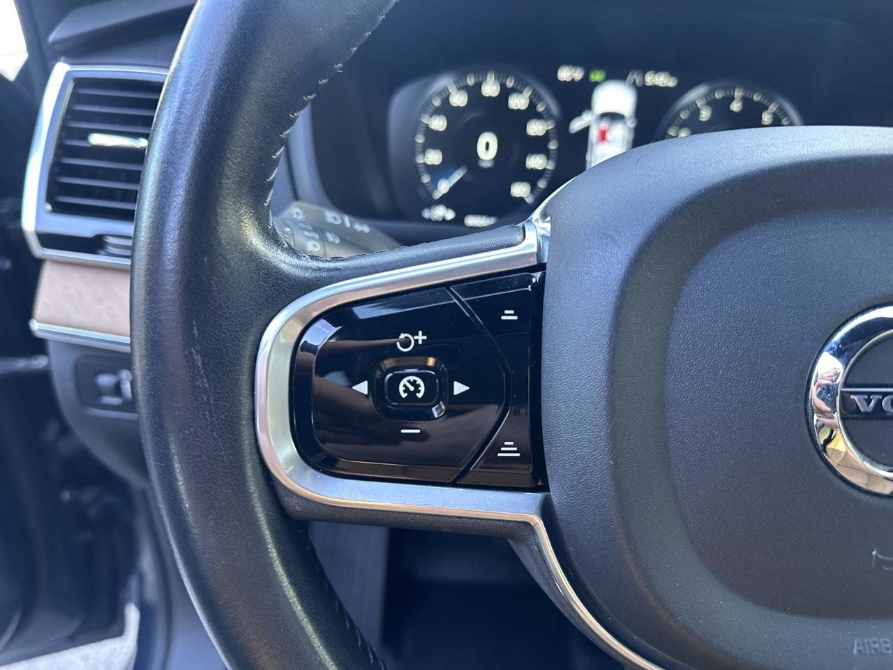 Used 2018 Volvo XC90 T6 Inscription w/ Luxury Package AWD/4WD image 29
