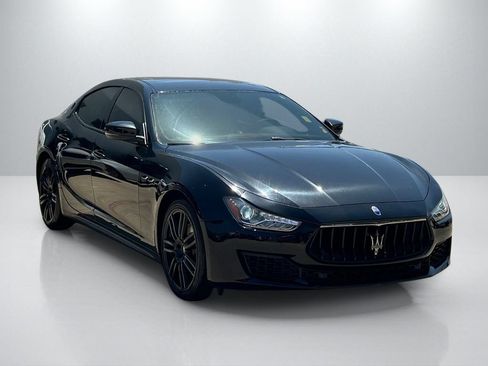 Used 2019 Maserati Ghibli RWD image 3