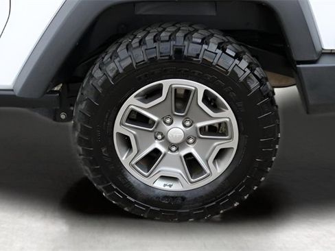 Used 2014 Jeep Wrangler Sport image 9
