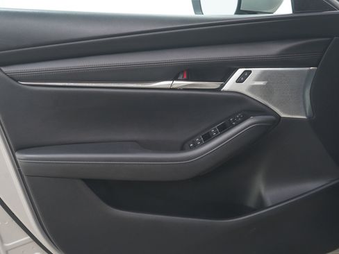 Used 2023 MAZDA MAZDA3 s image 19