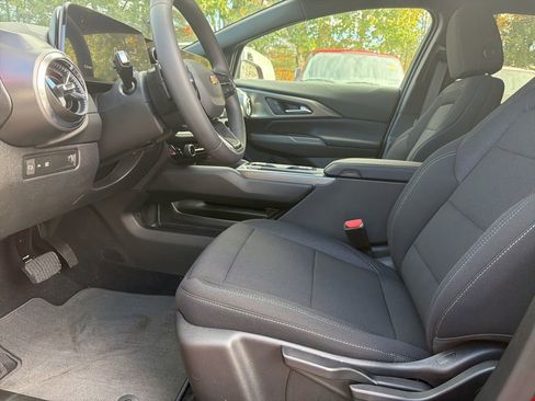 New 2026 Chevrolet Equinox EV LT image 9