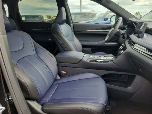 Certified 2026 INFINITI QX60 Sport w/ Dark Cargo Package AWD/4WD image 31