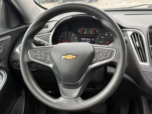 Used 2024 Chevrolet Malibu LT FWD image 12