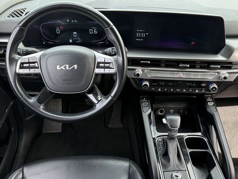 Used 2025 Kia Telluride S image 11