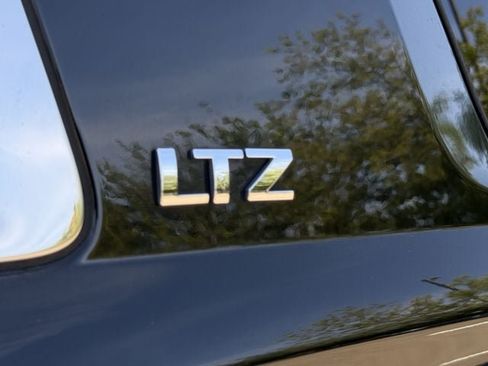 Used 2016 Chevrolet Tahoe LTZ AWD/4WD image 7