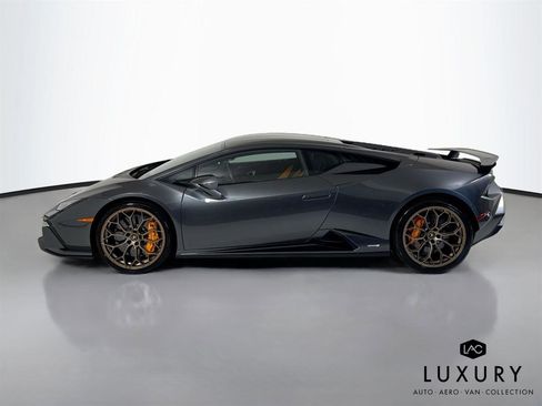 Used 2023 Lamborghini Huracan Tecnica RWD image 9