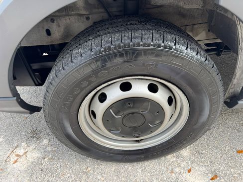 Used 2015 Ford Transit 250 148 Medium Roof image 3