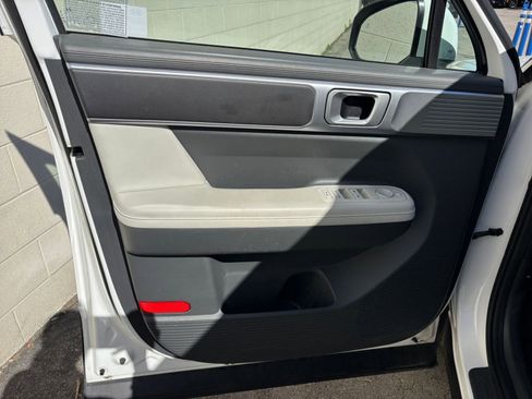 Used 2025 Hyundai Santa Fe SEL image 18