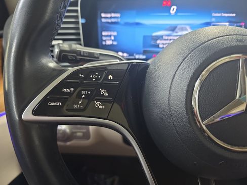 Certified 2024 Mercedes-Benz GLE 450 4MATIC image 17