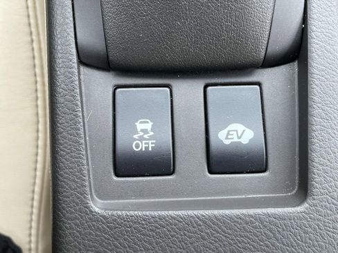 Used 2013 Lexus RX 450h AWD image 21