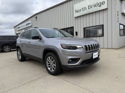 Used 2022 Jeep Cherokee Latitude Lux AWD/4WD image 1