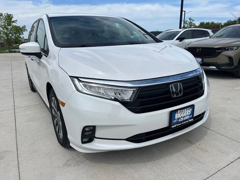 Used 2023 Honda Odyssey EX-L image 2