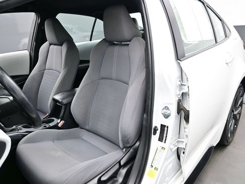 Used 2024 Toyota Corolla SE FWD image 11