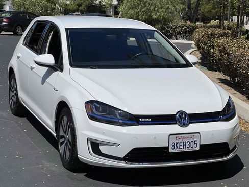 Used 2015 Volkswagen e-Golf SEL Premium image 13