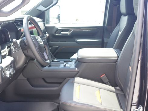 New 2026 GMC Sierra 2500 AT4 w/ AT4 Premium Plus Package AWD/4WD image 27