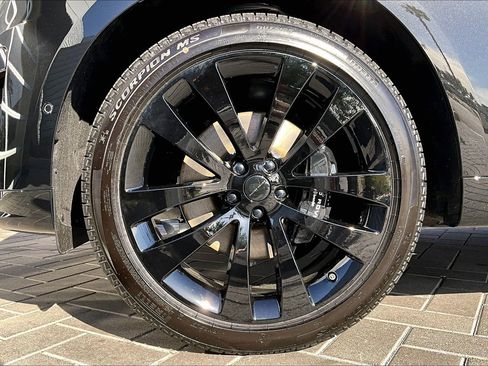 New 2026 Land Rover Range Rover Sport Dynamic SE AWD/4WD image 12