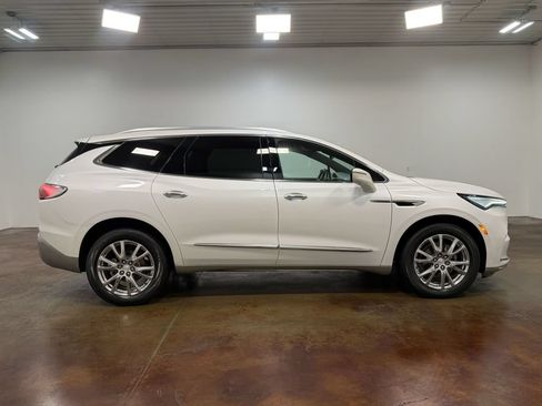 Used 2022 Buick Enclave Premium w/ Experience Buick Package AWD/4WD image 23