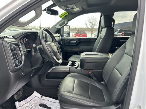 Used 2022 Chevrolet Silverado 3500 LTZ w/ LTZ Convenience Package image 22