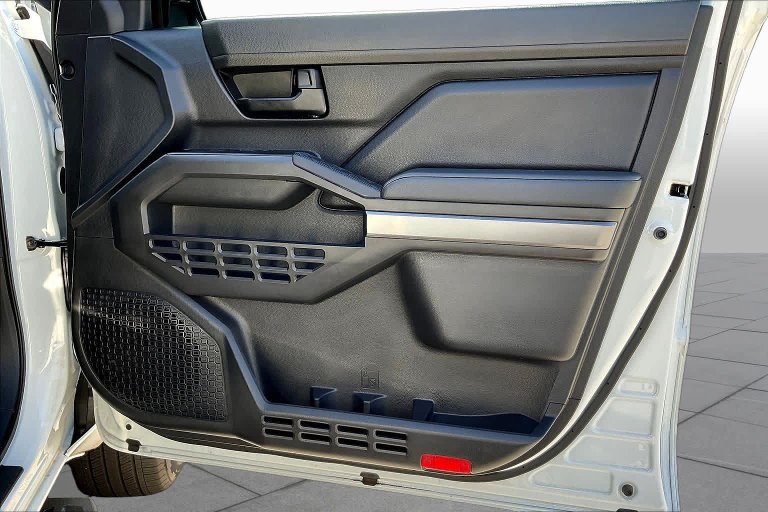Used 2025 Toyota Tacoma SR5 RWD image 22