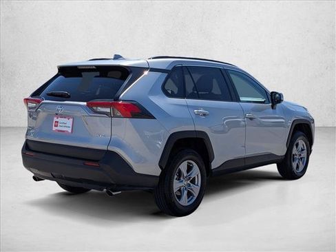 Used 2025 Toyota RAV4 XLE FWD image 5