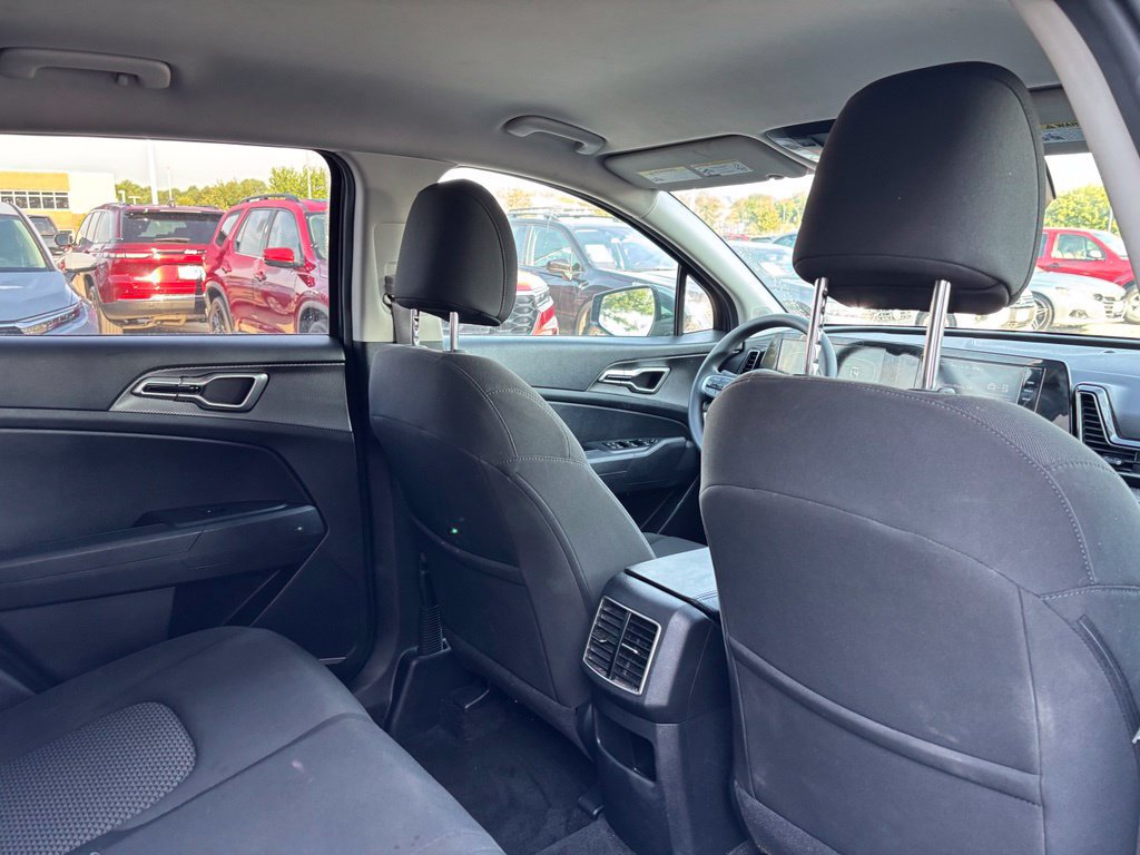 Used 2023 Kia Sportage LX AWD/4WD image 21
