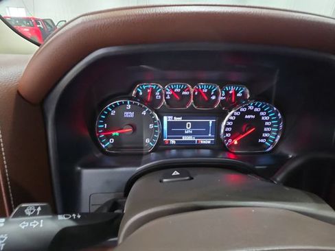 Used 2014 Chevrolet Silverado 1500 High Country w/ High Country Premium Package AWD/4WD image 12