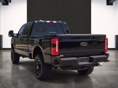 Used 2025 Ford F250 Lariat w/ Lariat Ultimate Package AWD/4WD image 3
