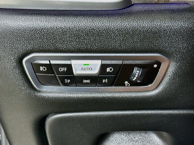 Used 2019 BMW X5 xDrive50i w/ M Sport Package AWD/4WD image 10