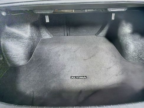 Used 2025 Nissan Altima 2.5 SV FWD image 26