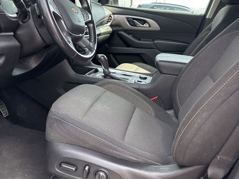 Used 2020 Chevrolet Traverse LT image 5