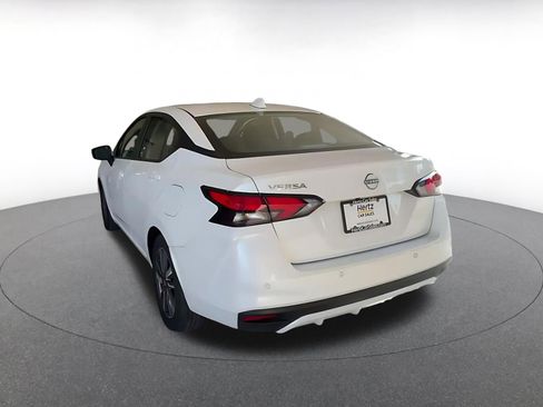 Used 2025 Nissan Versa SV image 11