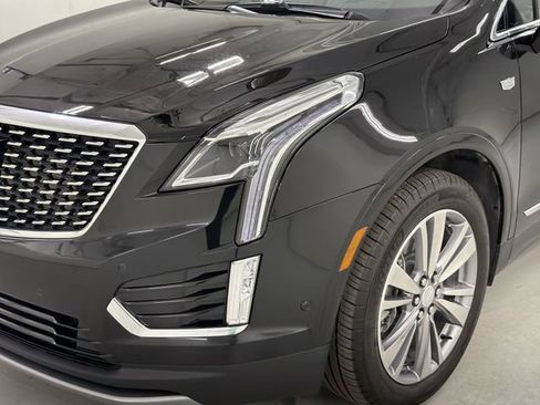 Certified 2025 Cadillac XT5 Premium Luxury w/ Technology Package AWD/4WD image 15