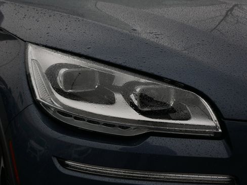 Used 2021 Lincoln Aviator Reserve w/ Equipment Group 202A image 16