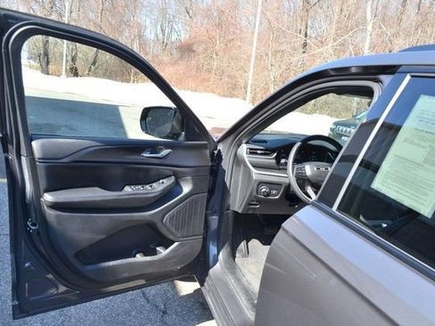 Used 2023 Jeep Grand Cherokee Altitude image 15