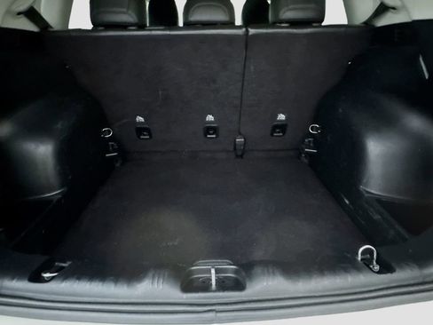 Used 2019 Jeep Compass Latitude w/ Popular Equipment Group AWD/4WD image 29