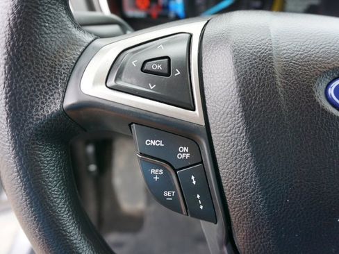 Used 2020 Ford Fusion SE image 21