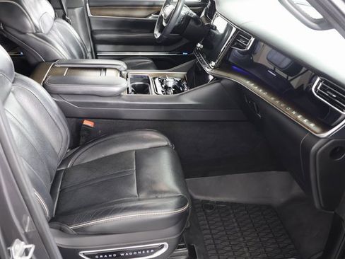 Used 2023 Jeep Grand Wagoneer Series II w/ Premium Group II image 26