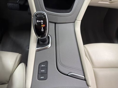 Used 2017 Cadillac XT5 Premium Luxury AWD/4WD image 23